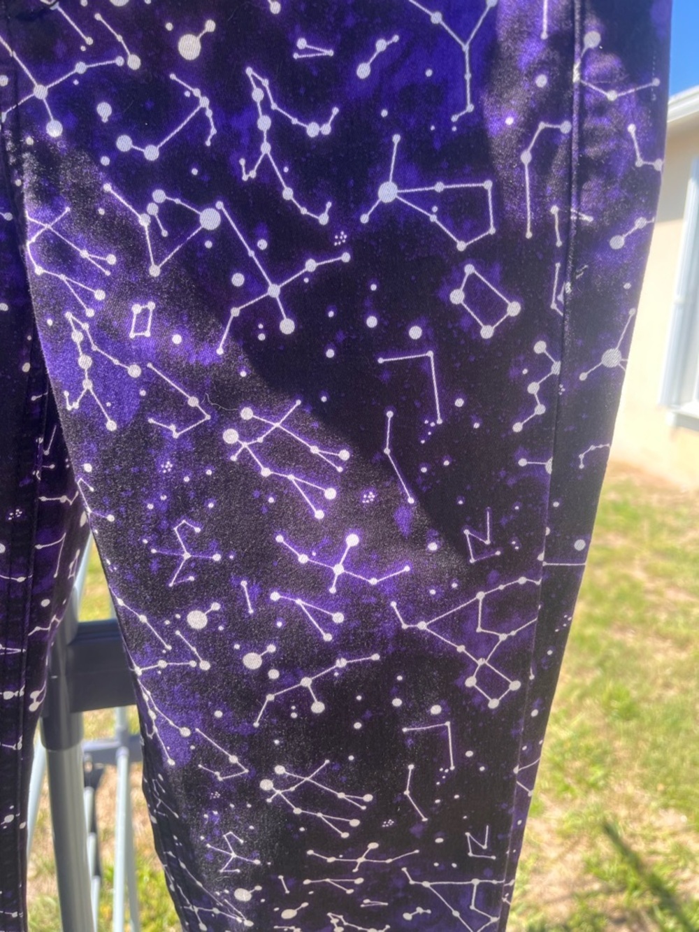 Black heart Galaxy constellations hot topic pants size 1 super skinny - Picture 9 of 13